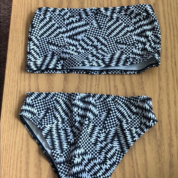 iHeartRaves Other - RaveAfterRave 2 piece set, optic